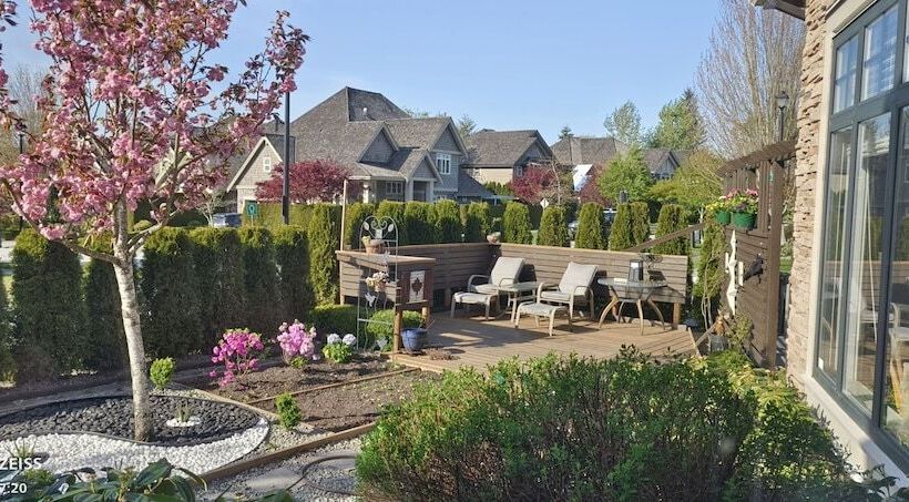 Sunny Island By White Rock B&b