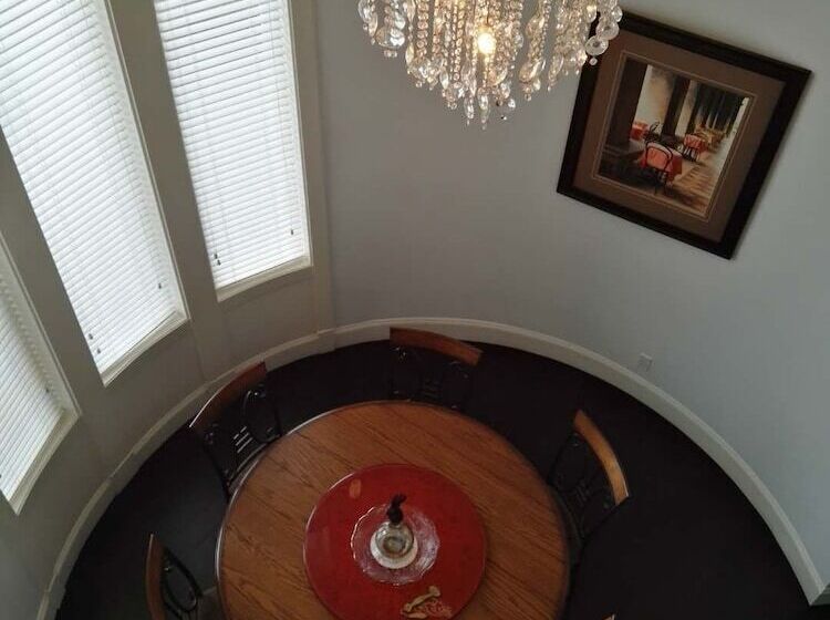 Sunny Island By White Rock B&b