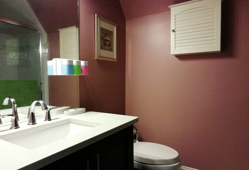 Sunny Island By White Rock B&b