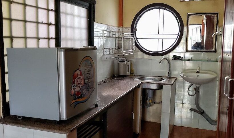 تختخواب و صبحانه Tithonia Homestay