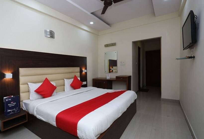 هتل Kesar Palace By Oyo Rooms