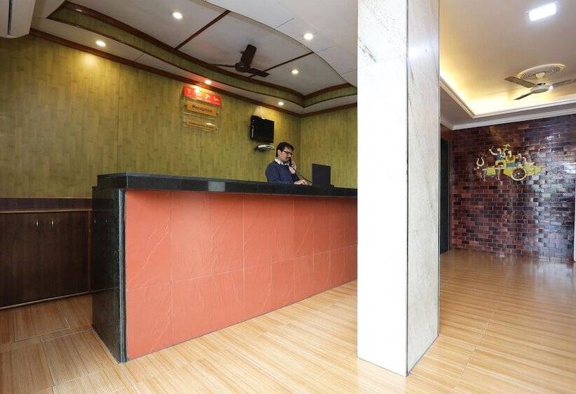 هتل Kesar Palace By Oyo Rooms