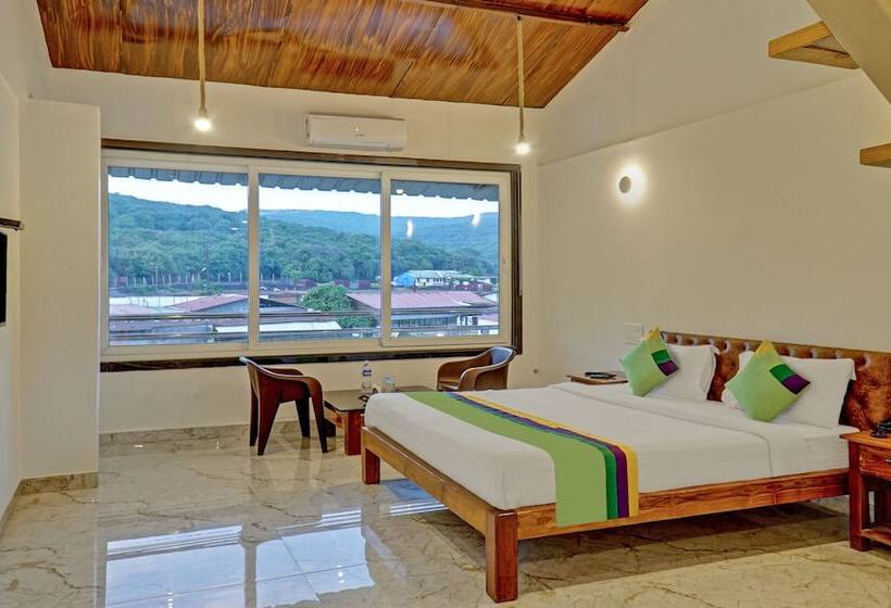 هتل Lake Paradise Mahabaleshwar