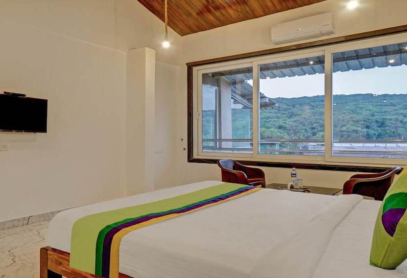 هتل Lake Paradise Mahabaleshwar