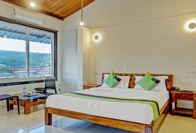 هتل Lake Paradise Mahabaleshwar