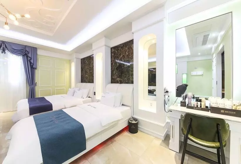 ホテル Myeongpum Drive In