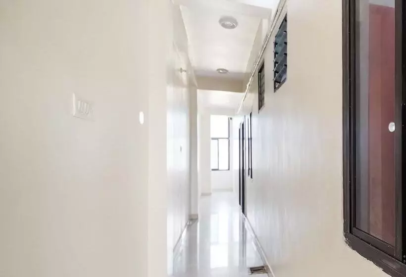 Hotelli Ravi Palace By Oyo Rooms