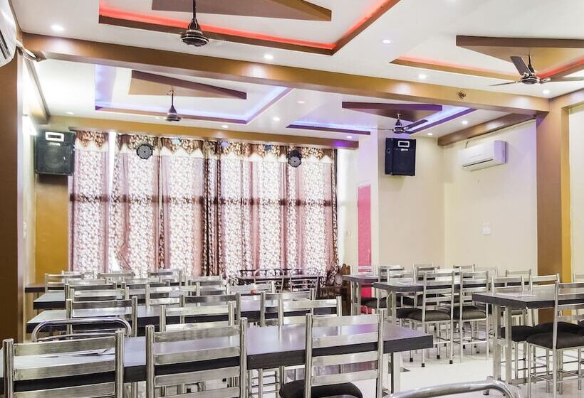 Hotel Ravi Palace By Oyo Rooms