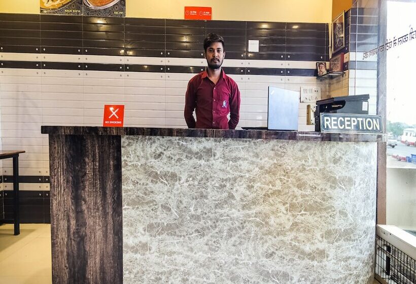 Hotel Ravi Palace By Oyo Rooms