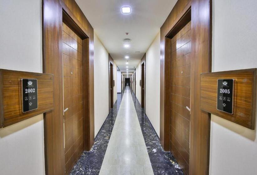 فندق The Royal Grand