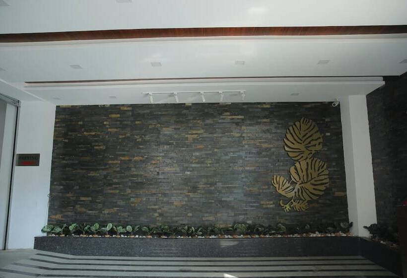 فندق The Royal Grand