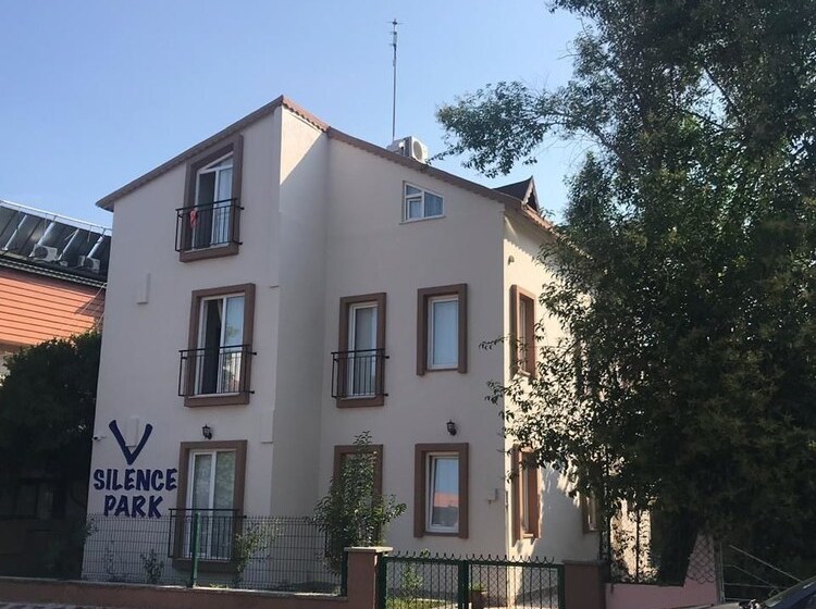 V.silence Park