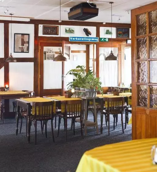 Hotelli Hcr De Tukker