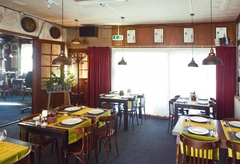 Hotelli Hcr De Tukker