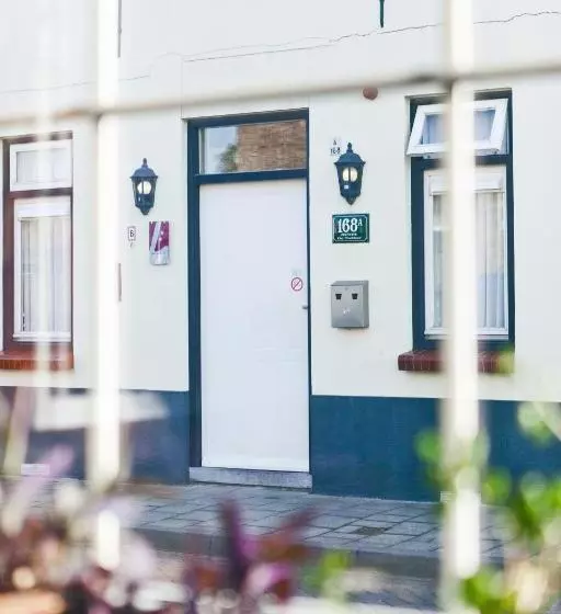 Hotelli Hcr De Tukker