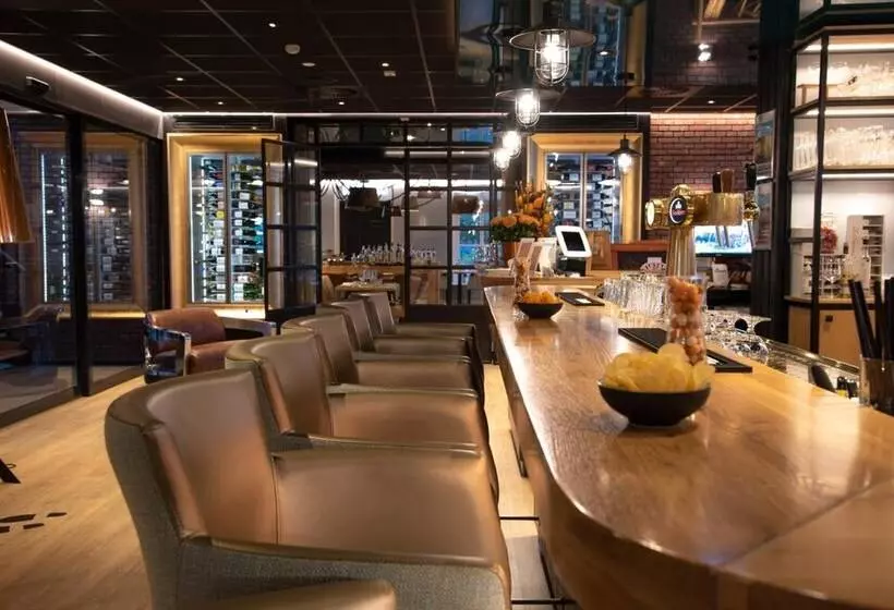 Hotelli Restaurant Termunterzijl