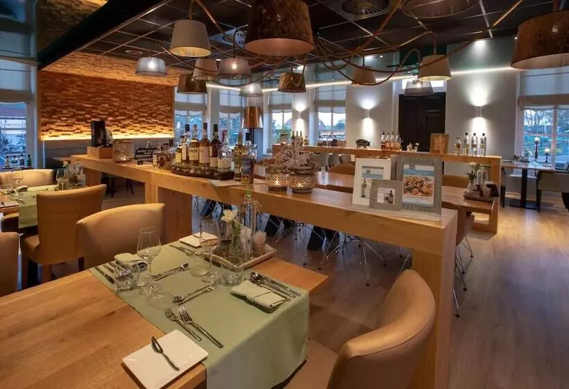Hotelli Restaurant Termunterzijl