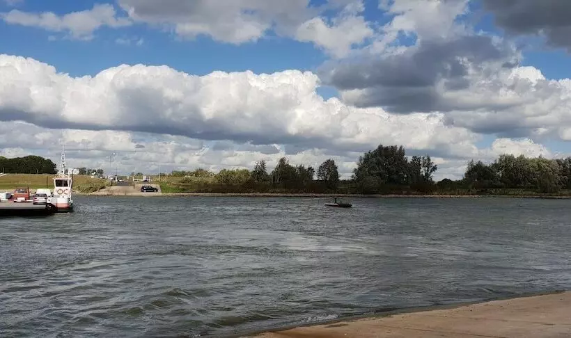 ホテル T Veerhuys