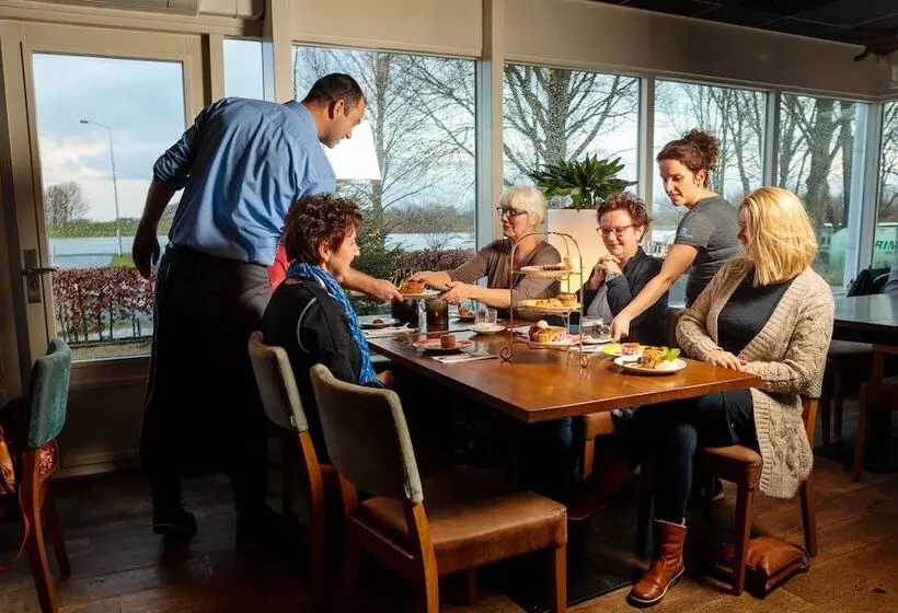 ホテル T Veerhuys