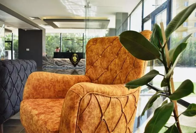 هتل Cam Kule Airport Residence