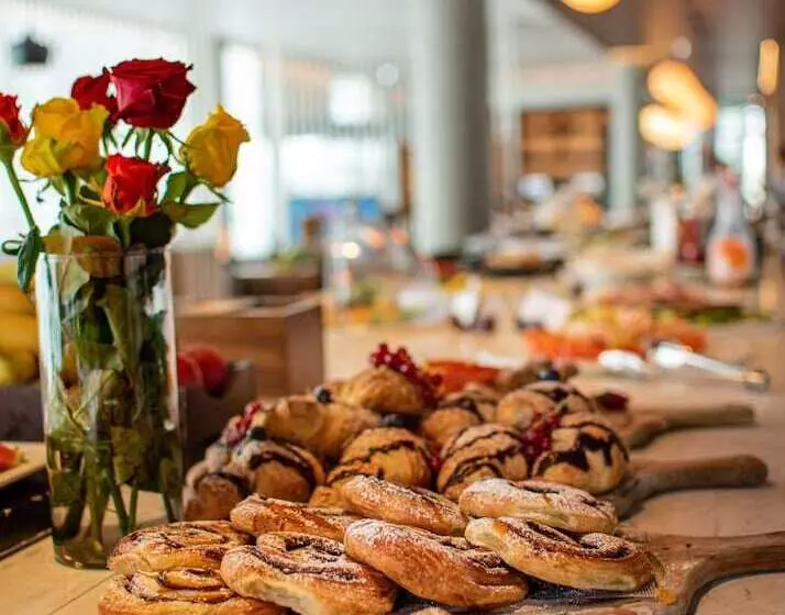 هتل Courtyard By Marriott Reykjavik Keflavik Airport