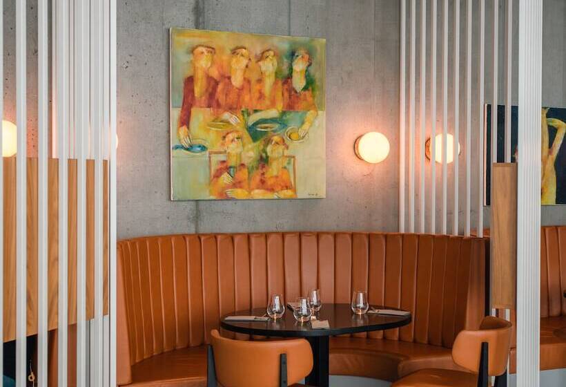 هتل Courtyard By Marriott Reykjavik Keflavik Airport