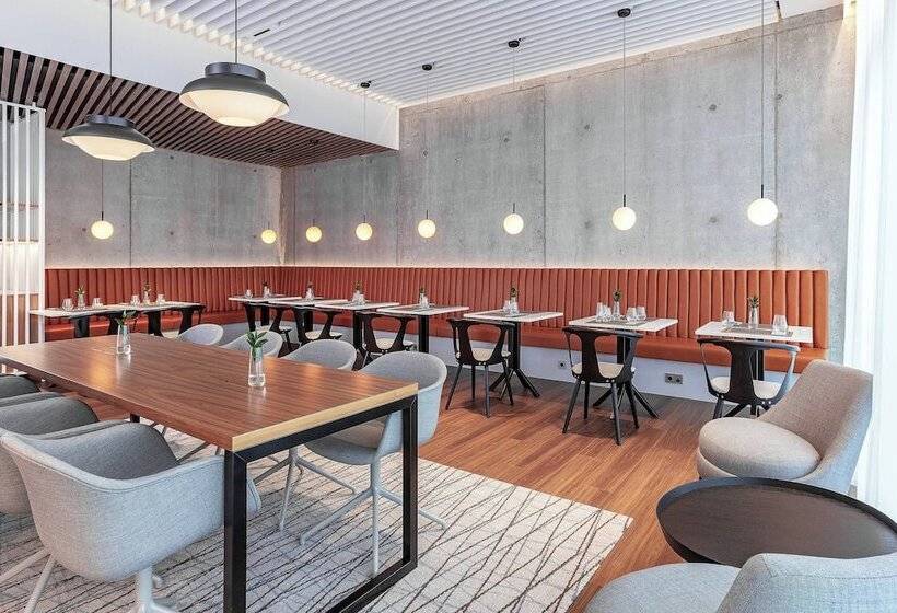 هتل Courtyard By Marriott Reykjavik Keflavik Airport