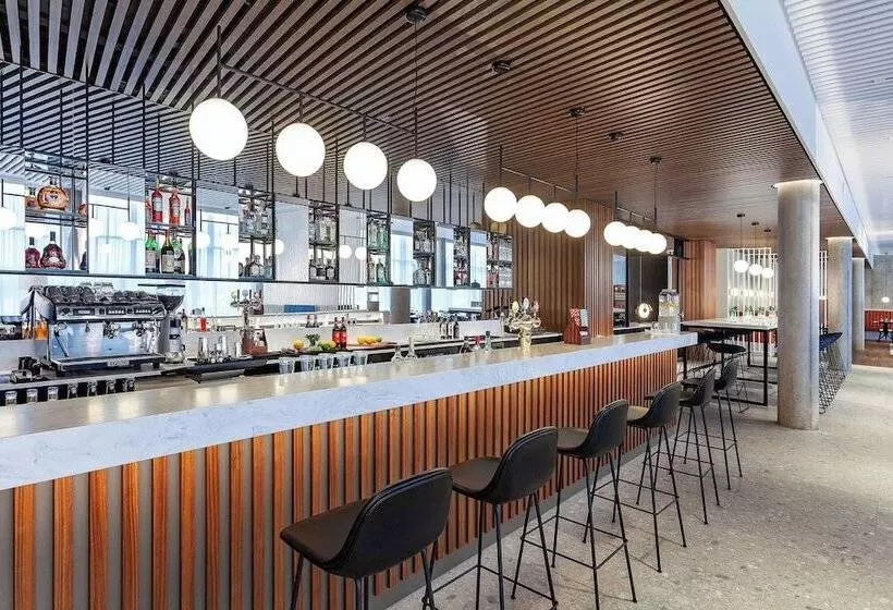 هتل Courtyard By Marriott Reykjavik Keflavik Airport