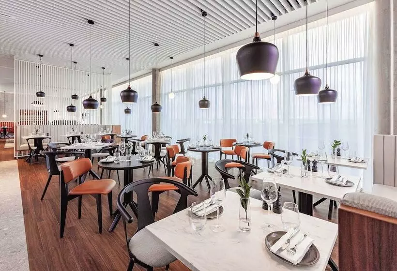 هتل Courtyard By Marriott Reykjavik Keflavik Airport