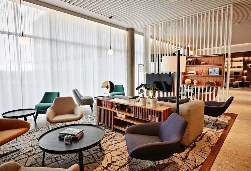 هتل Courtyard By Marriott Reykjavik Keflavik Airport