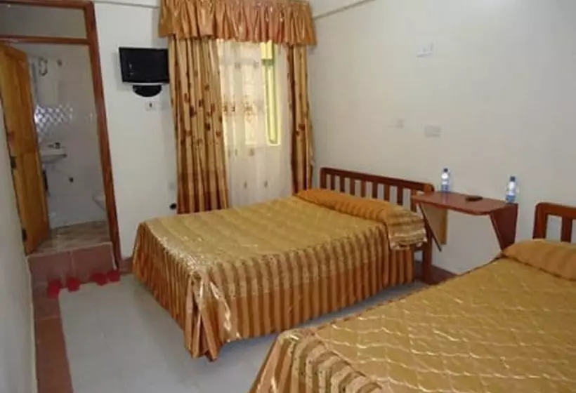 هتل Kings Meat World