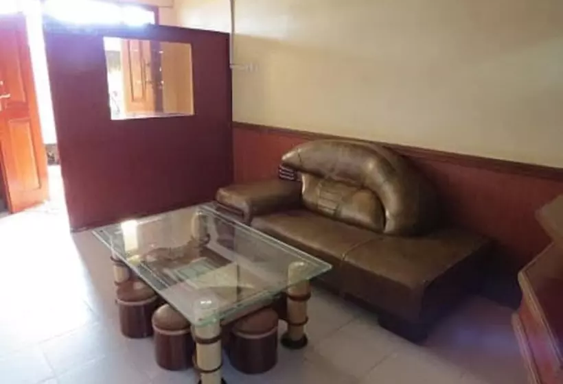 هتل Kings Meat World