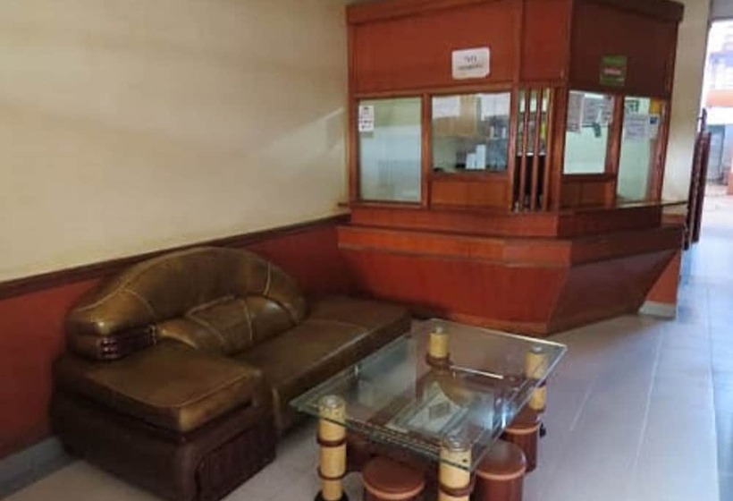 هتل Kings Meat World