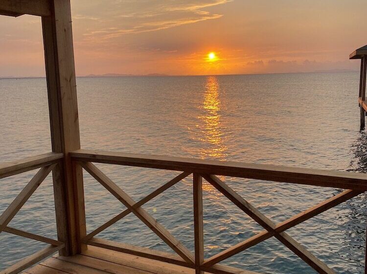 هتل La Ensenada Beach Resort All Inclusive