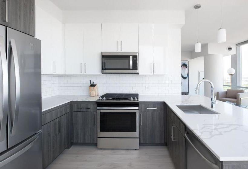 فندق Sonder  Essex On The Park