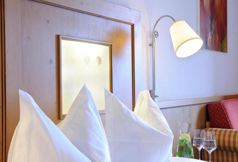 בית מלון כפרי Cresta.alpin.sport.