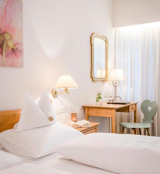 בית מלון כפרי Cresta.alpin.sport.