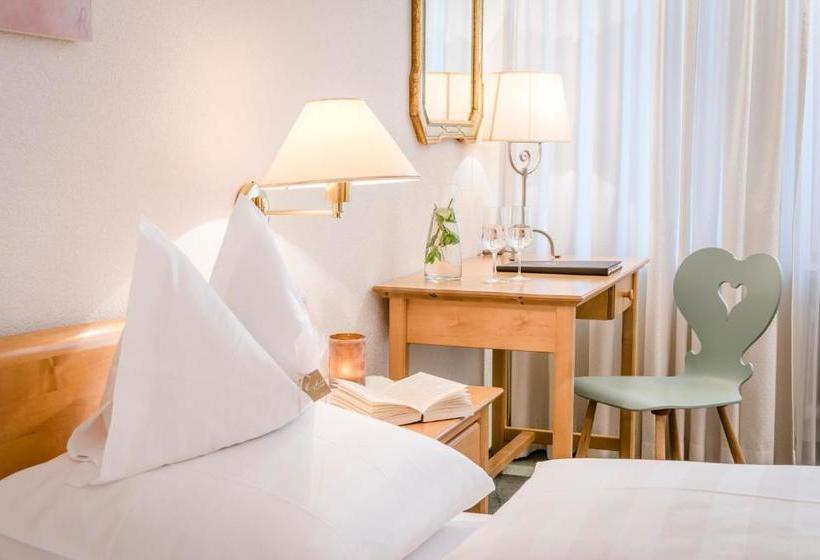 בית מלון כפרי Cresta.alpin.sport.