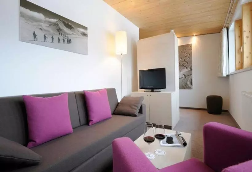 Hotelli Cresta.alpin.sport.