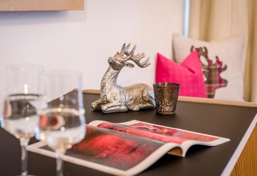 בית מלון כפרי Cresta.alpin.sport.