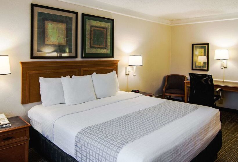 酒店 La Quinta Inn Lexington Horse Park