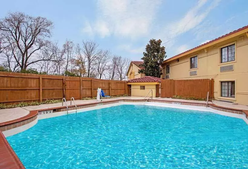 酒店 La Quinta Inn Lexington Horse Park