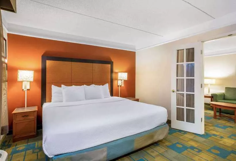 ホテル La Quinta By Wyndham Greensboro Nc