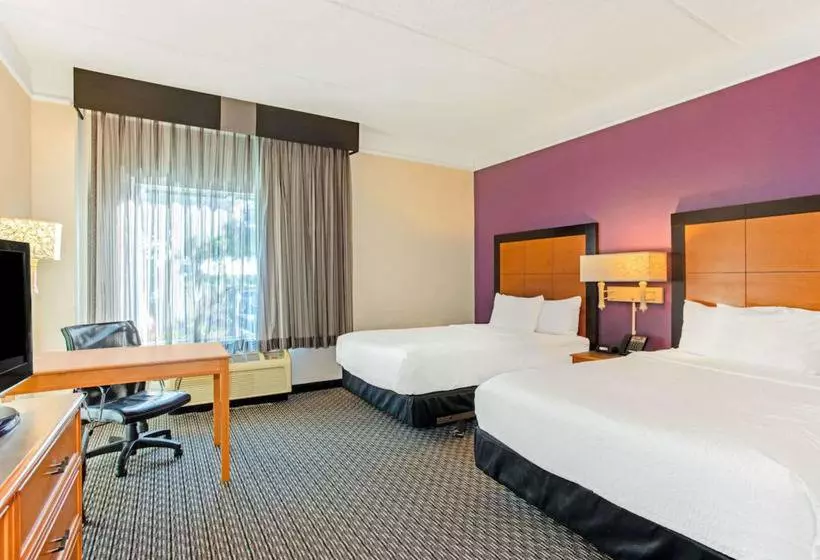 هتل La Quinta By Wyndham Orlando I Drive/conv Center