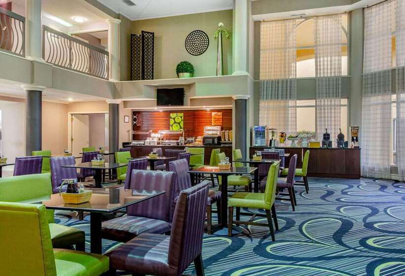 Hotel La Quinta By Wyndham Raleigh Durham Intl Ap