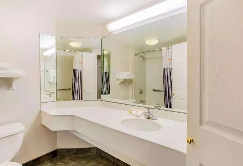 酒店 La Quinta By Wyndham Raleigh Durham Intl Ap