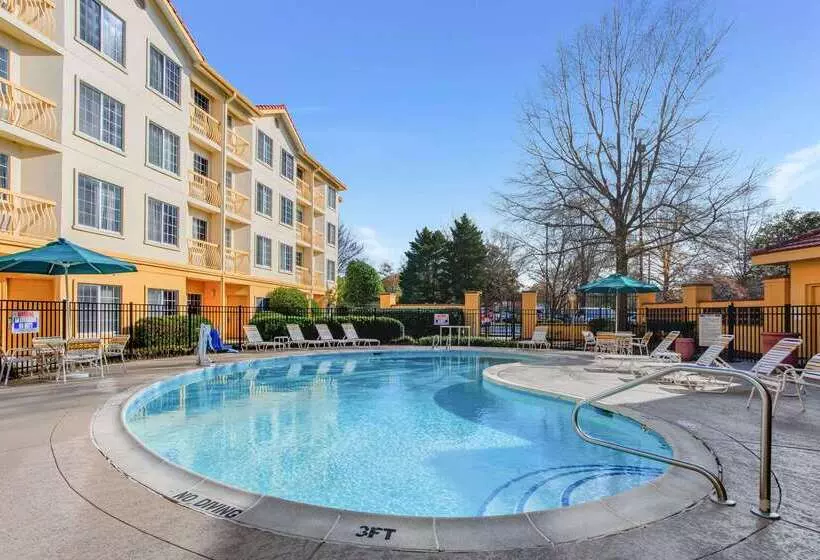 酒店 La Quinta By Wyndham Raleigh Durham Intl Ap