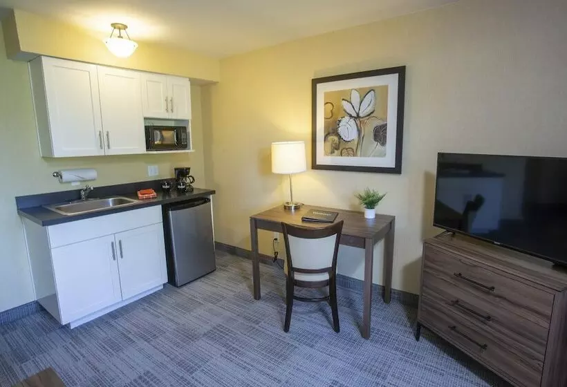 ホテル Lakeshore Inn