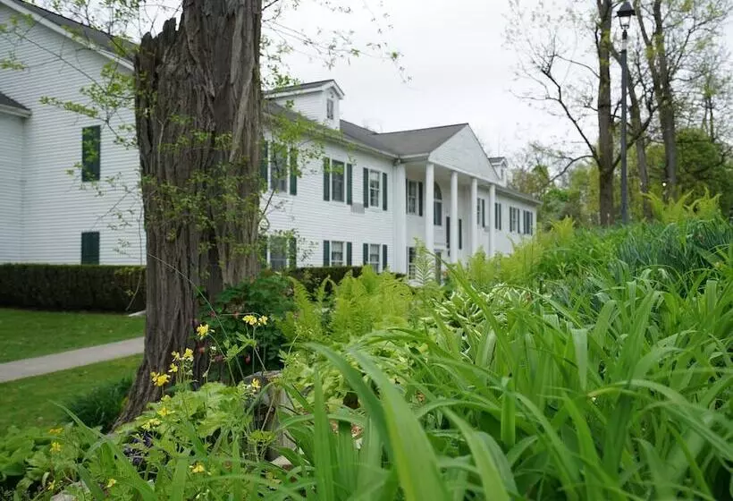 בית מלון כפרי Le Chambord At Curry Estate