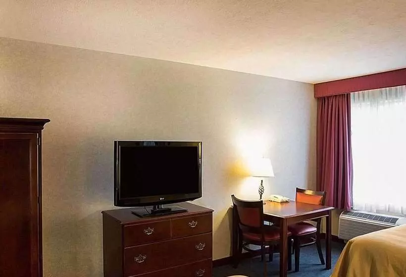 호텔 Quality Inn & Suites Cincinnati I 275